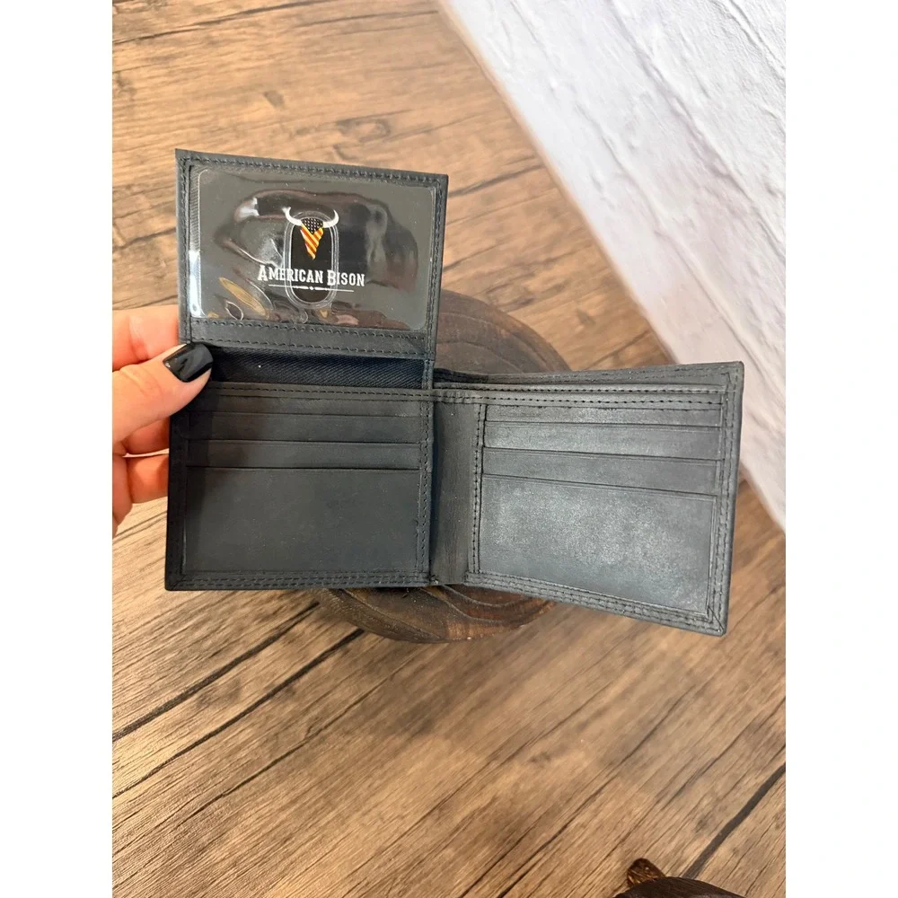 American Bison Mens Black Leather Bifold Wallet with ID Window and Gift Box